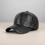 Casquette cuir motif crocodile style hip hop - Vue 1 - casquette cuir